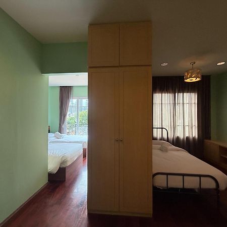Greenview Ekkamai10 Suite Bangkok Luaran gambar